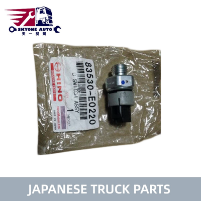 Japanse onderdelen voor vrachtwagens Oliedruksensor 83530-E0220 83530E0220 83530-1471 voor KOBELCO/HINO 500 J08C J08E SK200-6 Truck Hino Engine Parts