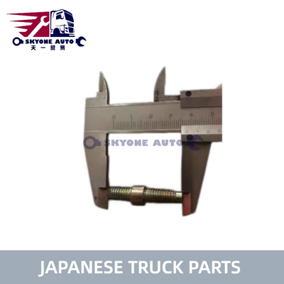 Japanse vrachtwagenonderdelen Oliecarter Stud 8-97190392-0 8971903920 voor ISUZU NPR75 4HK1-T Truck ISUZU TRUCK ONDERDELEN