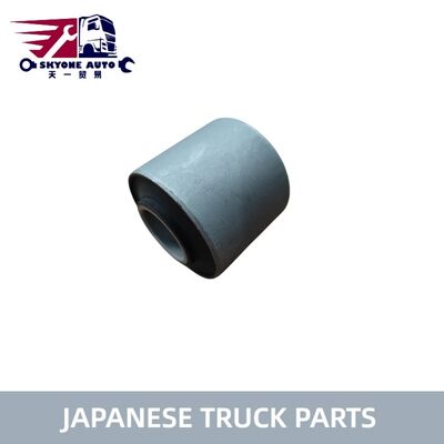 Japanse vrachtwagenonderdelen 1517790670 1-51779067-0 Stabilisator Bar Bushing voor ISUZU EXR50 Truck ISUZU TRUCK PARTS